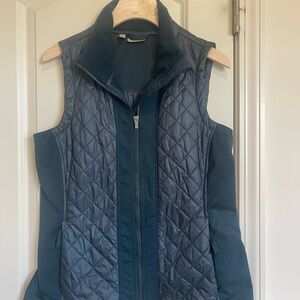 Athleta Women's Long Quilted Vest in Dark Teal/Green
